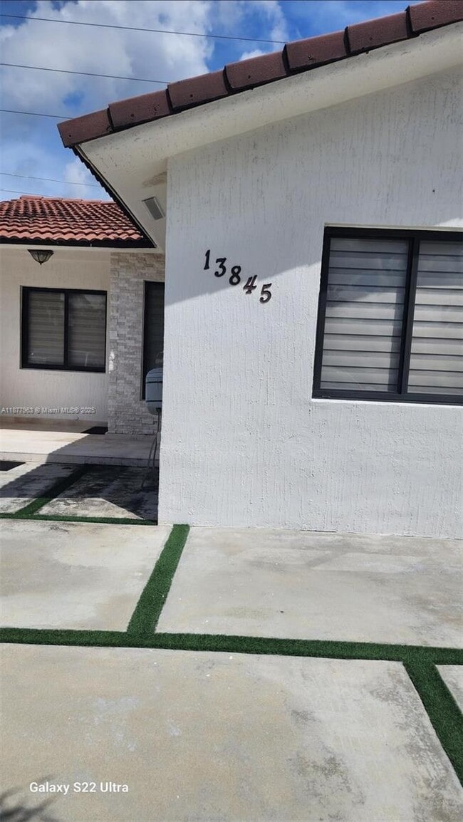 Building Photo - 13845 SW 9th St