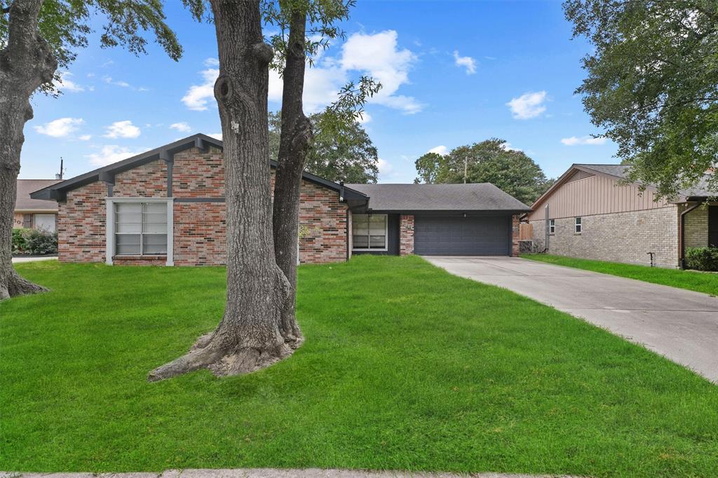 Primary Photo - 1311 Creek Hollow Dr