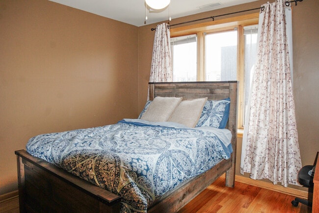 Foto del edificio - 4369 N Elston Ave