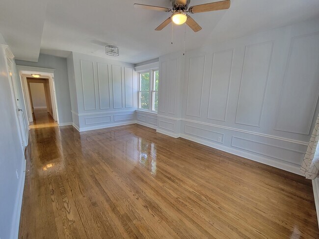 Foto del edificio - 4552 N Claremont Ave