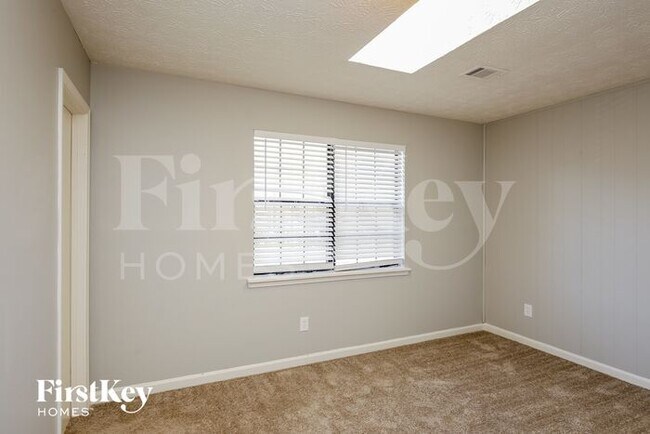 Building Photo - 1427 Fairview Trail NW