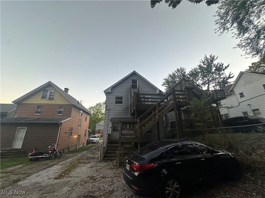 523 Gage St Akron, OH 44311 – photo 2