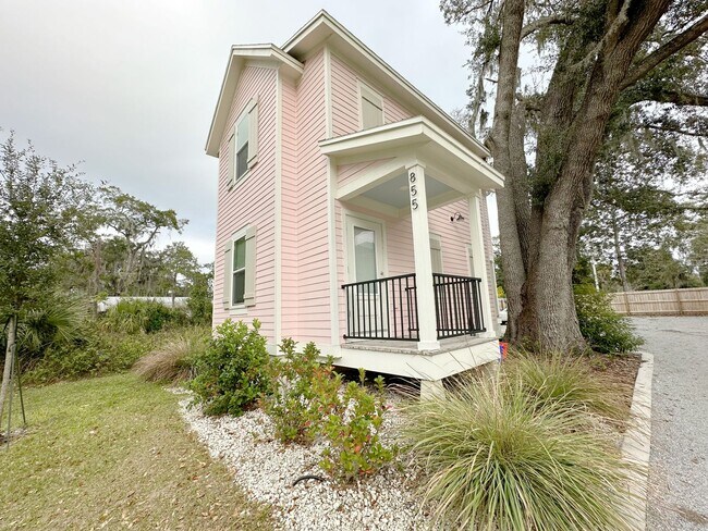 Building Photo - Porter's Parkside -  2 Bedroom, 2 Bathroom...