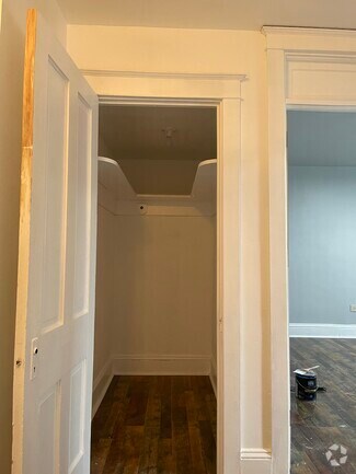 Building Photo - 108 Manheim Ave