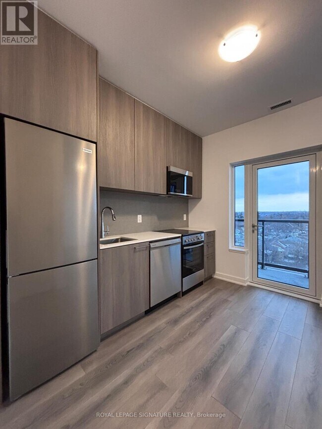 Photo du bâtiment - 7439 Kingston Rd