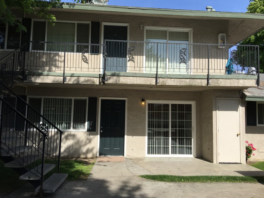Building Photo - 4715 E McKinley Ave