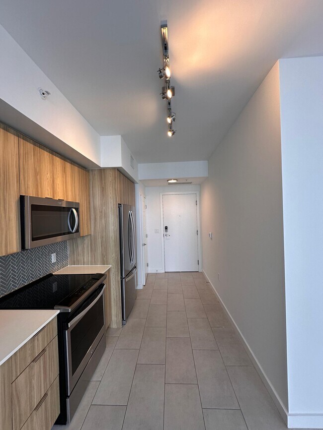 Foto del edificio - 628 NE 26th St