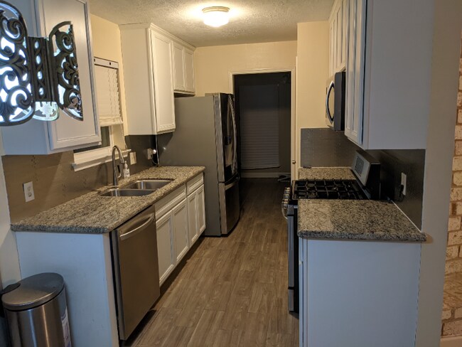 Building Photo - 11322 Sagetrail Dr