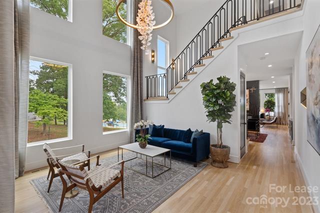 Foto del edificio - 2101 Yadkin Ave