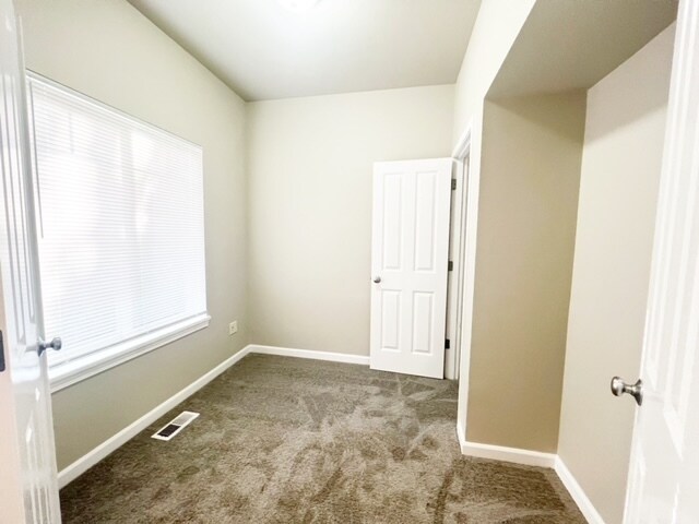 Foto del edificio - 3329 Harris Rd