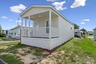 Building Photo - 34 Betty Dr