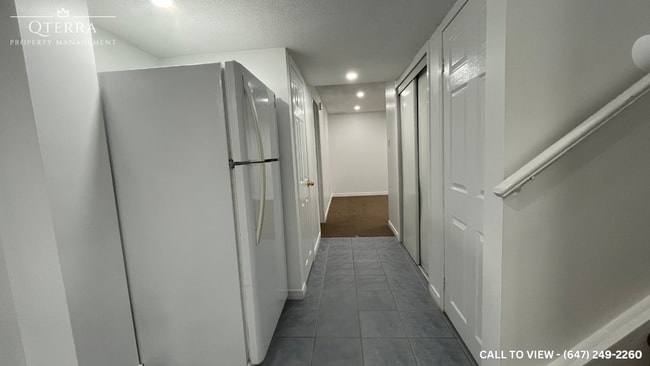 Building Photo - 3138 Bentley Dr