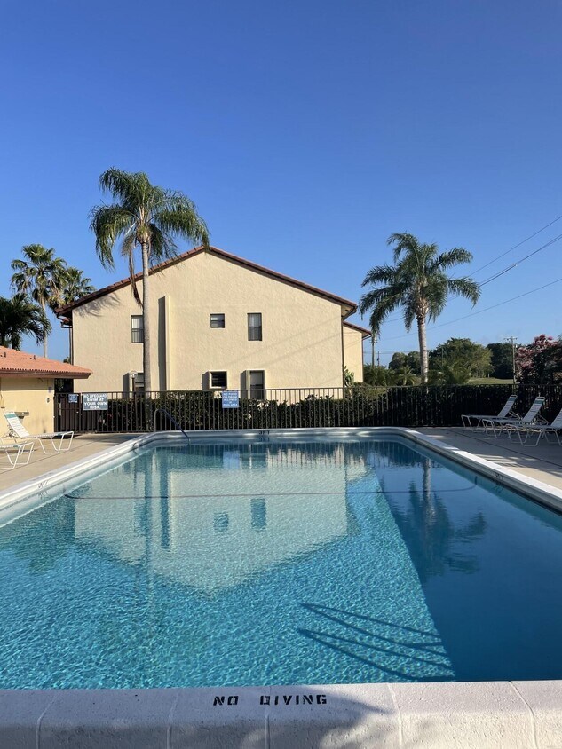 4682 Lucerne Lakes Blvd Unit 201, Greenacres, FL 33467 Condo for Rent in Greenacres, FL