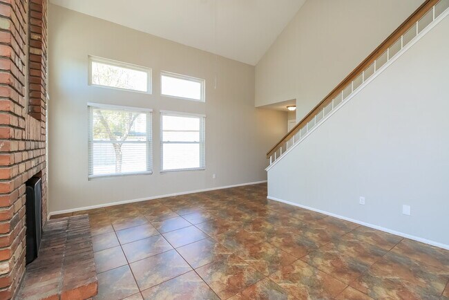 Foto del edificio - 1755 E Javelina Ave