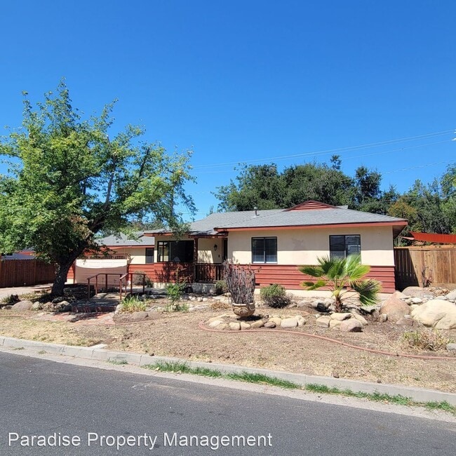 Building Photo - 4 br, 2 bath House - 917 Sunset Place