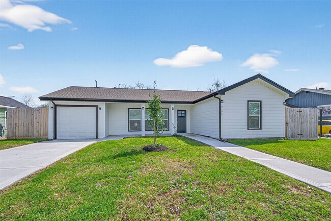 Foto del edificio - 2202 Alabama St