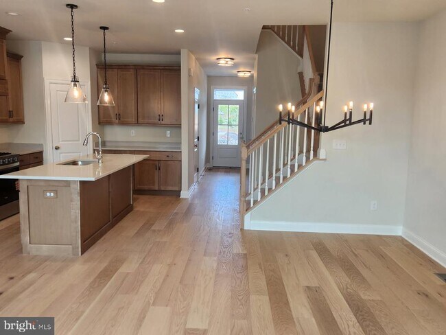 Foto del edificio - 328 Foxtail Ln