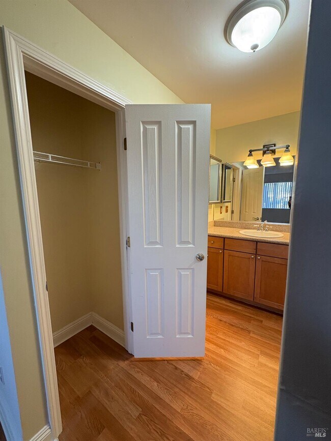 Foto del edificio - 297 Enterprise Dr