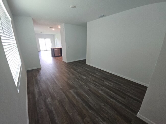 Foto del edificio - 6883 Broad River Ave