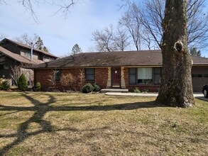 Building Photo - 12 Baker Dr