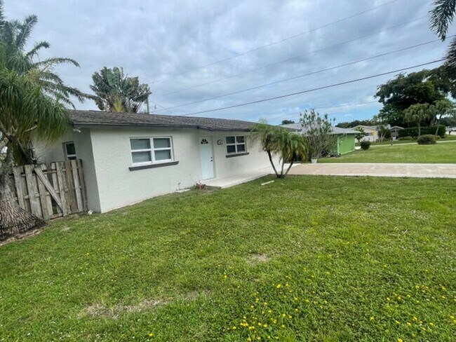 Foto del edificio - 4779 Bonanza Rd