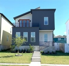 Building Photo - 6117 Sendero Hills Pkwy