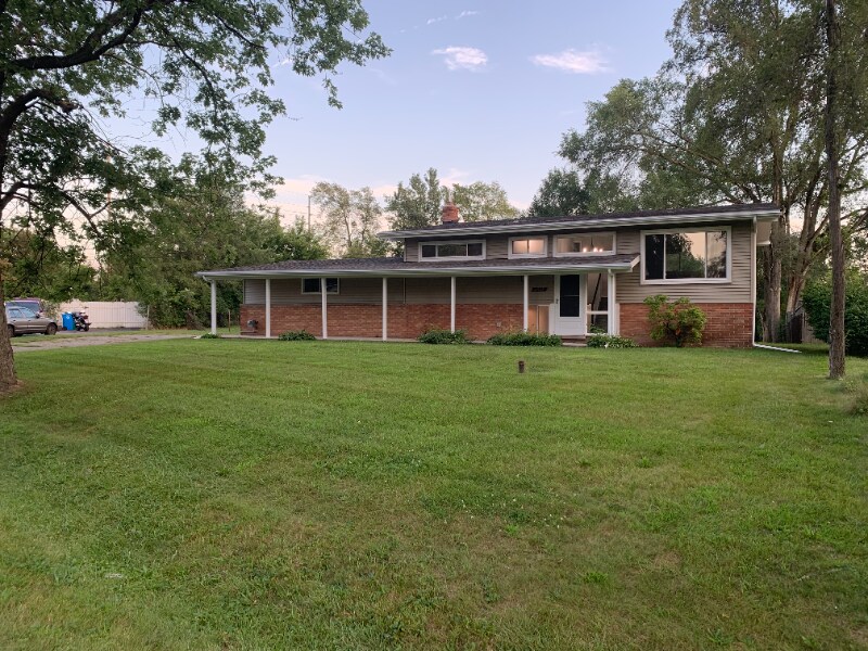 Primary Photo - 2605 Little Trail Rd