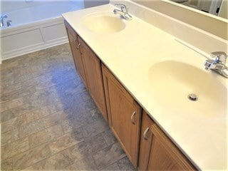 Building Photo - 12296 Slate Dr