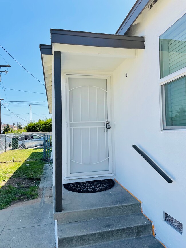 Entry way - 11802 Acacia Ave