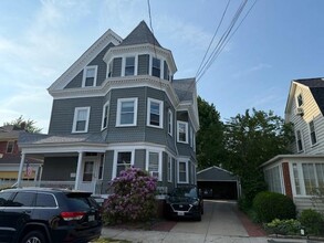 Building Photo - 12-12 Adelphi Ave