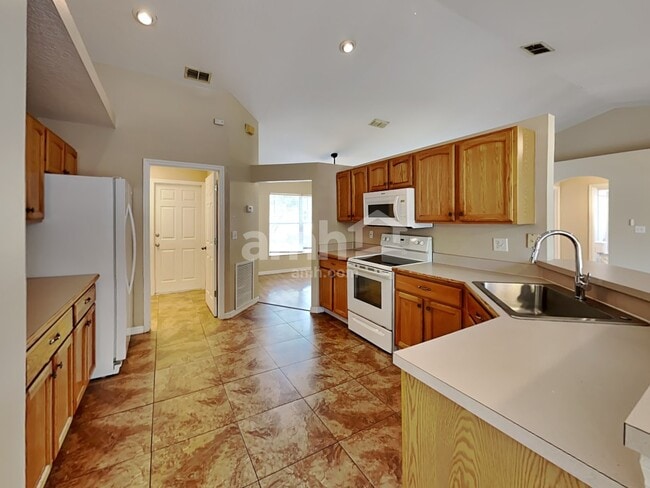Building Photo - 1030 Green Ridge Court