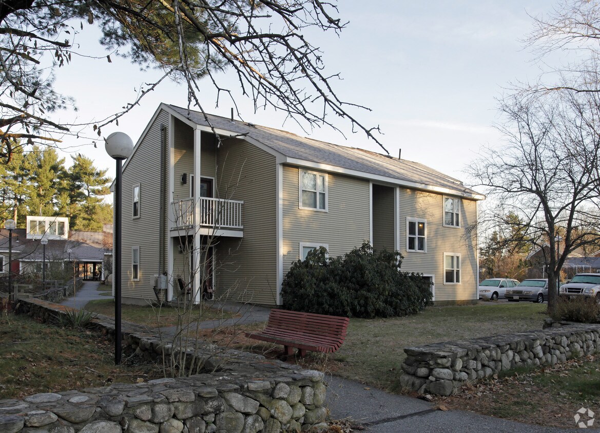 Primary Photo - 19 Shattuck St
