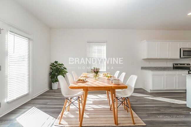 Building Photo - 56 Otway Lp