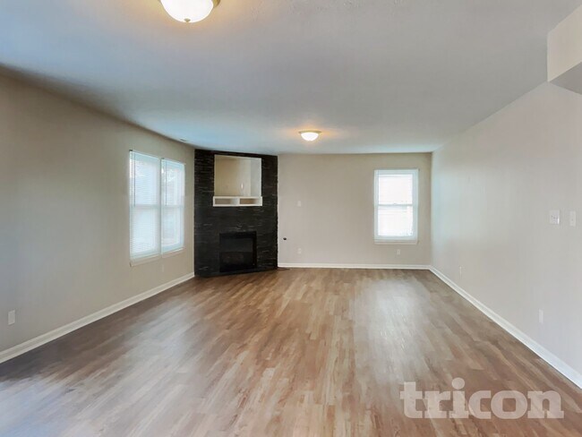 Building Photo - 7538 Mather Ln