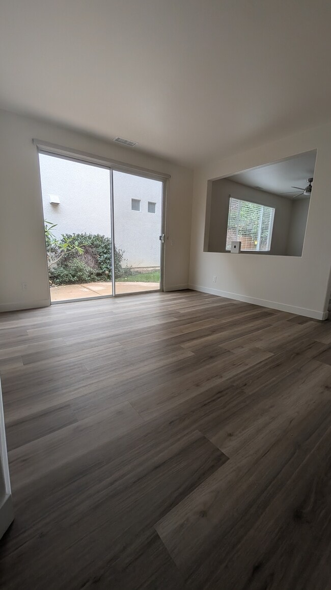 Foto del edificio - 9476 Questa Pointe