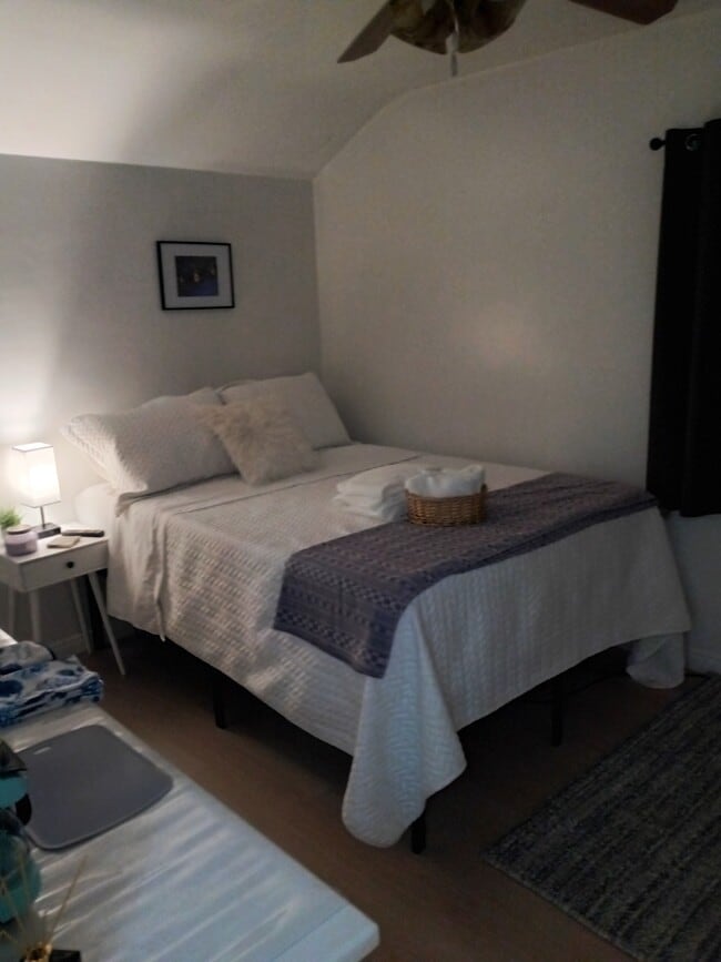 Foto del edificio - 7248 Shoshone Ave