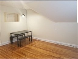 Foto del edificio - 1060 Pleasant St
