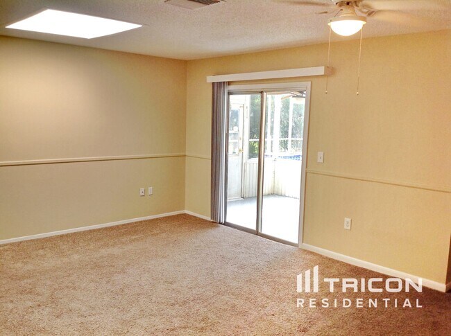Building Photo - 7252 Riverbank Dr
