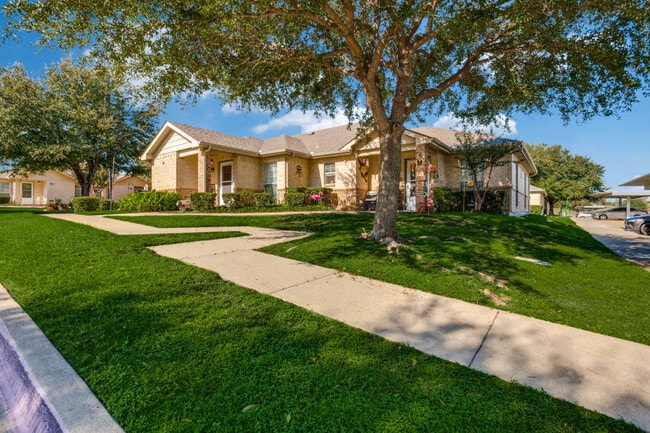 Building Photo - Oak Timbers White Settlement