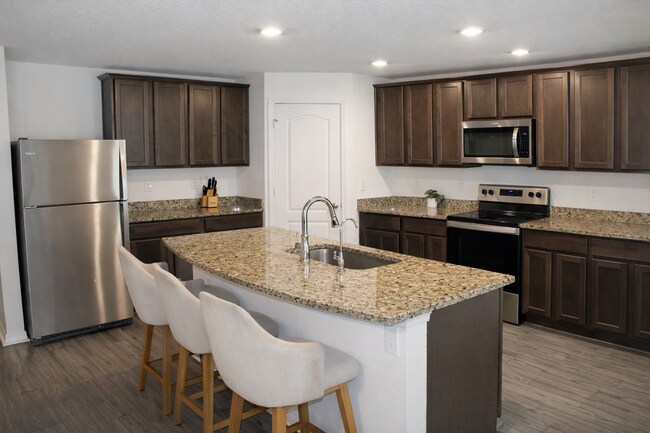 Foto del edificio - 72 Brewster Ln