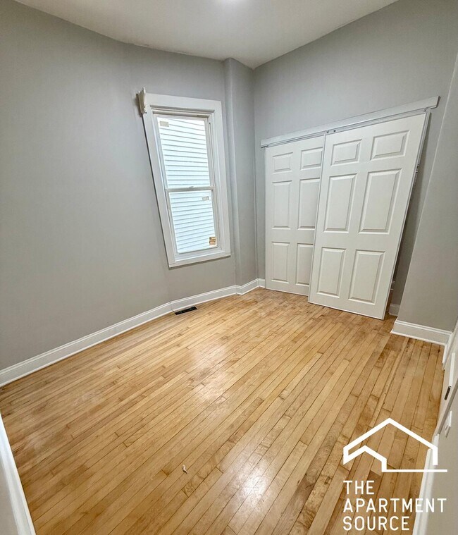 Foto del edificio - 3714 W Cortland St