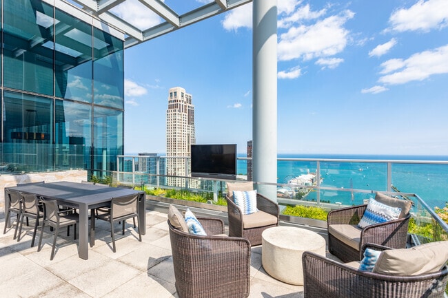 Building Photo - North Water Apartments