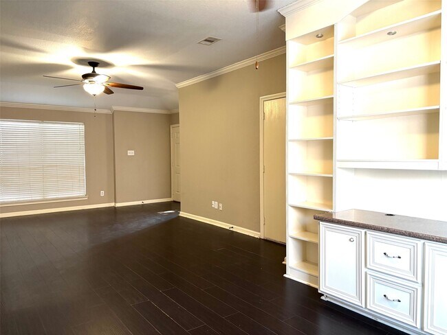 Foto del edificio - 5707 Onia Ln