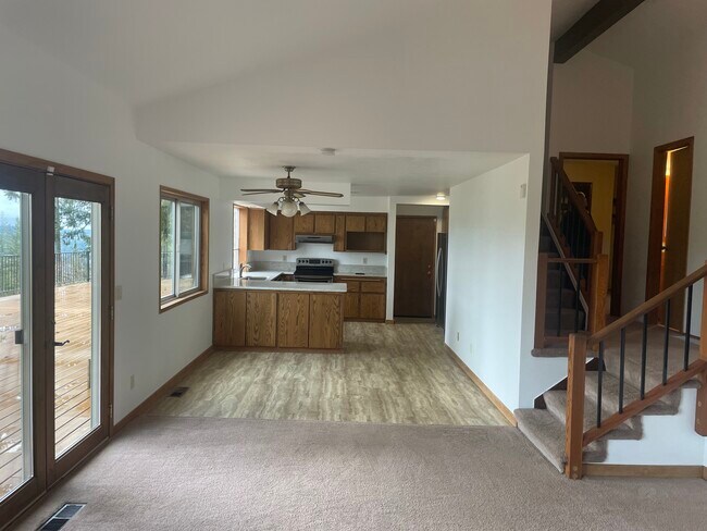 Comedor/Cocina - 17135 SE Royer Rd