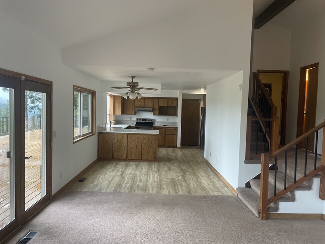 Dining Area/Kitchen - 17135 SE Royer Rd