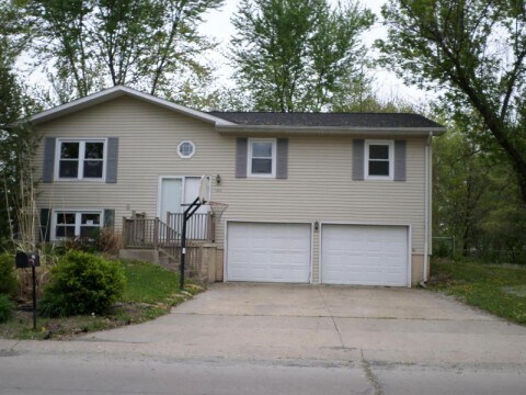 Primary Photo - 1204 Falcon Dr