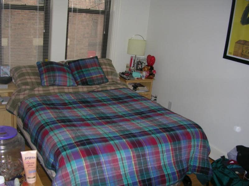 *Pictures are representative samples of the advertised unit. In some cases, the actual units you tou - 14 Buswell St