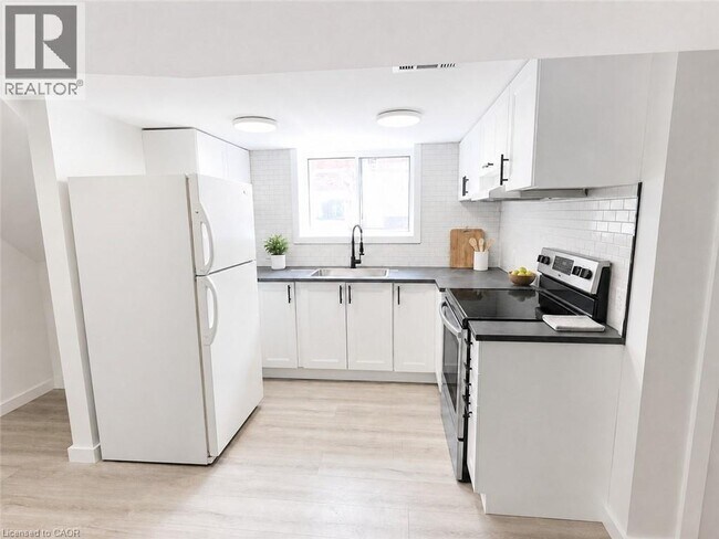 Photo du bâtiment - 132 E 31st St