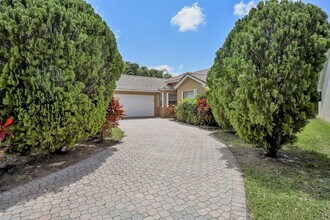 Building Photo - 13284 Majestic Pine Ct