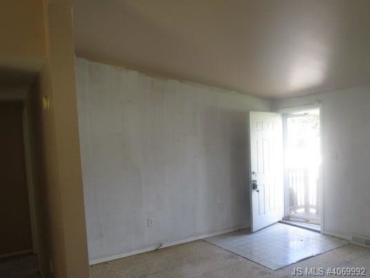 Building Photo - 310 Springfield Ave